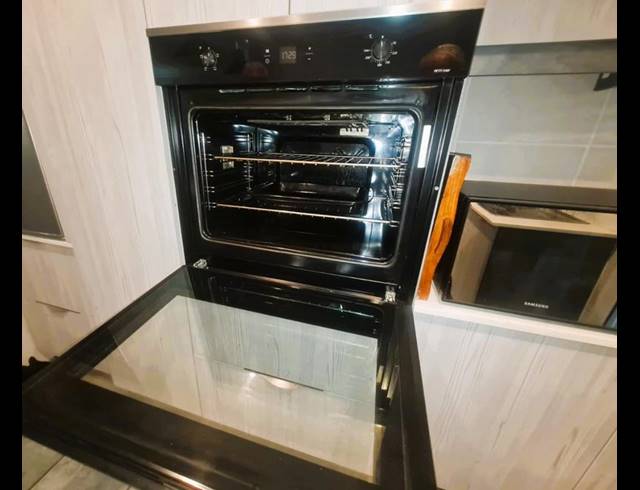 3 BEDROOM TOWNHOUSE FOR SALE IN DIE HOEWES